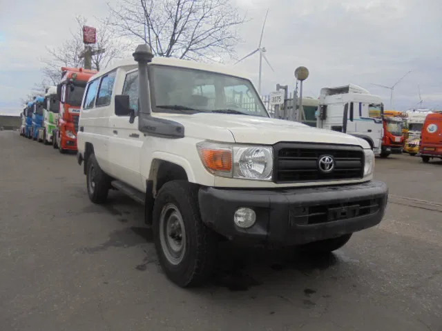 Toyota Land Cruiser HZJ78L 4WD EXPORT OUT EU ONLY - Car: picture 3 Toyota Land Cruiser HZJ78L 4WD EXPORT OUT EU ONLY - Car: picture 3