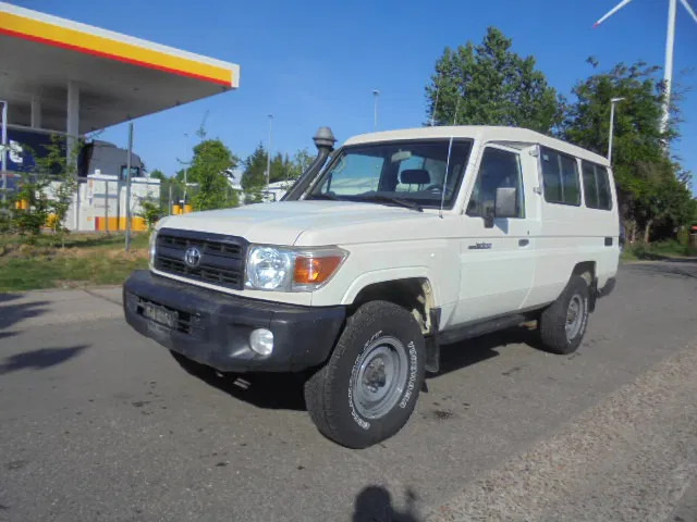 Car Toyota Land Cruiser HZJ78L 4X4 EXPORT OUTSIDE EU ONLY: picture 1