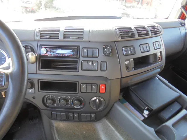 Tractor unit DAF CF 440 FT: picture 13
