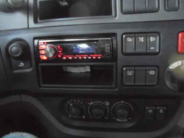 Tractor unit DAF XF 440: picture 19