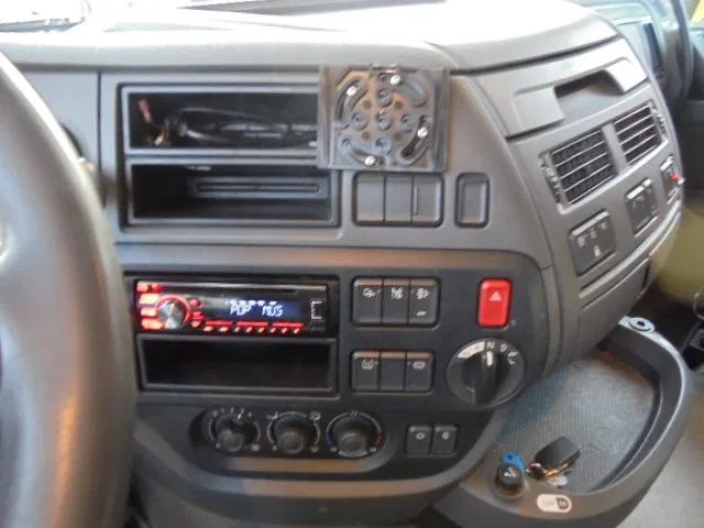 Tractor unit DAF XF 440: picture 12
