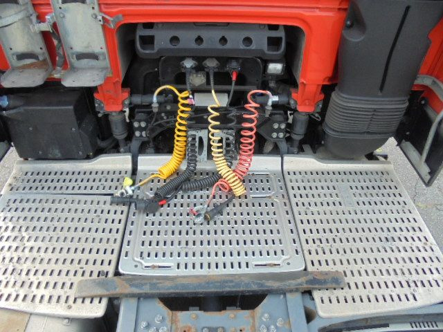 Tractor unit DAF XF 440 FT: picture 11