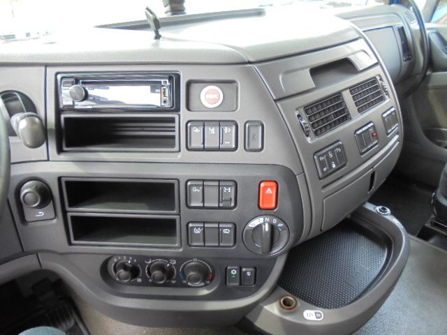 Tractor unit DAF XF 440 FT: picture 7