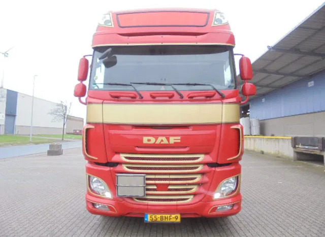 DAF XF 460 ADR NL TRUCK TUV 03-26 - Tractor unit: picture 2 DAF XF 460 ADR NL TRUCK TUV 03-26 - Tractor unit: picture 2