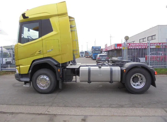 DAF XFC 530 FT DEMO KIEPHYDROLIEK MET FABRIEKS GARANTIE NL TRUCK - Tractor unit: picture 2 DAF XFC 530 FT DEMO KIEPHYDROLIEK MET FABRIEKS GARANTIE NL TRUCK - Tractor unit: picture 2