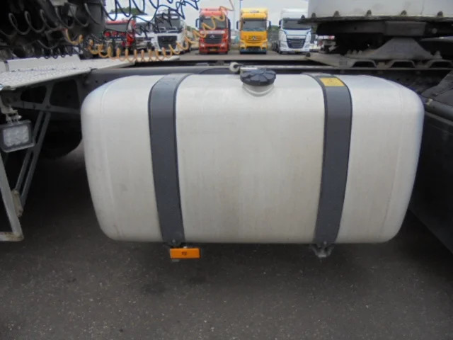 Tractor unit Mercedes-Benz Actros 1842 LS EUR6 10X: picture 9