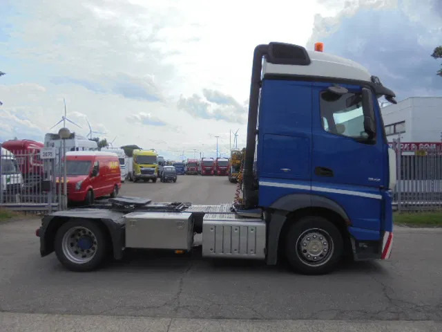 Mercedes-Benz Actros 1842 LS NL TRUCK - Tractor unit: picture 4 Mercedes-Benz Actros 1842 LS NL TRUCK - Tractor unit: picture 4