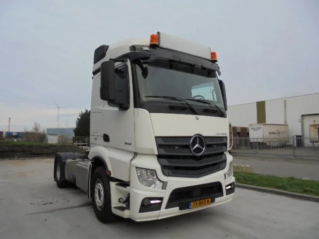Mercedes-Benz Actros 1943 LS EUR6 - Tractor unit: picture 3 Mercedes-Benz Actros 1943 LS EUR6 - Tractor unit: picture 3
