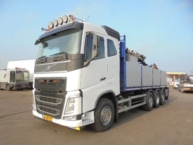 Volvo FH 460 FH 460 8X2 NL TRUCK APK-TUV GEKEURD 10-10-2026 - Crane truck: picture 4 Volvo FH 460 FH 460 8X2 NL TRUCK APK-TUV GEKEURD 10-10-2026 - Crane truck: picture 4