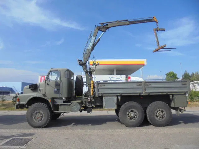 Crane truck Volvo N 10 6X6 L + FASSI: picture 6