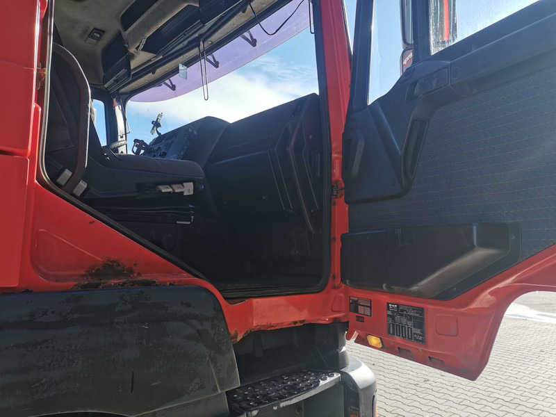 Tractor unit MAN 41.463 Heaby duty tractor unit 8x4: picture 18 Tractor unit MAN 41.463 Heaby duty tractor unit 8x4: picture 18