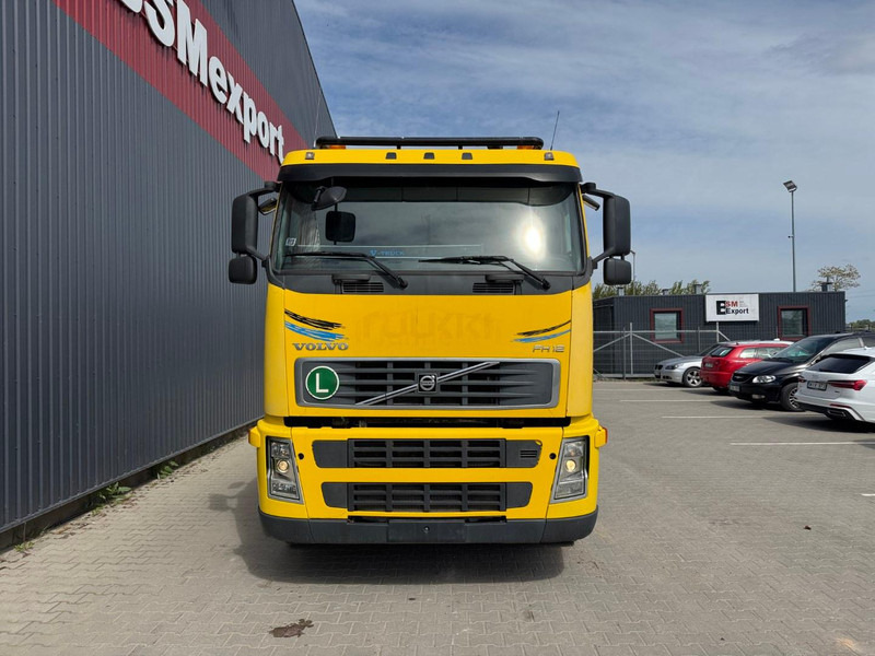 Volvo FH 12 +Hiab 220-5 + Remote control - Tractor unit: picture 2 Volvo FH 12 +Hiab 220-5 + Remote control - Tractor unit: picture 2