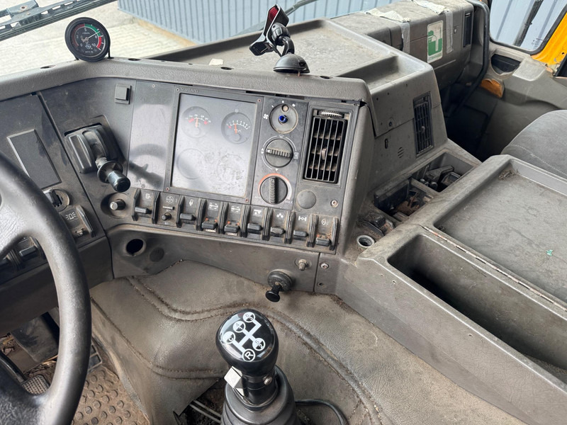 Vacuum truck Volvo FL10: picture 8