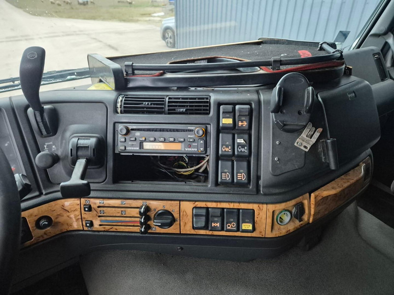 Dropside/ Flatbed truck Volvo FM 12.420 without crane: picture 8