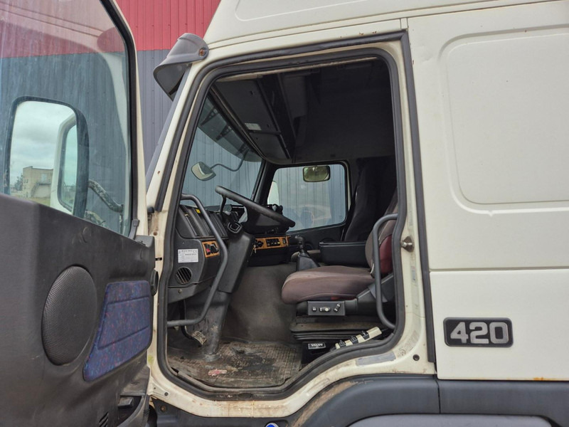 Dropside/ Flatbed truck Volvo FM 12.420 without crane: picture 6