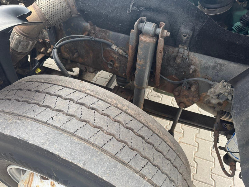 Tank truck for transportation of fuel Volvo FM9, 11000 liter: picture 20 Tank truck for transportation of fuel Volvo FM9, 11000 liter: picture 20