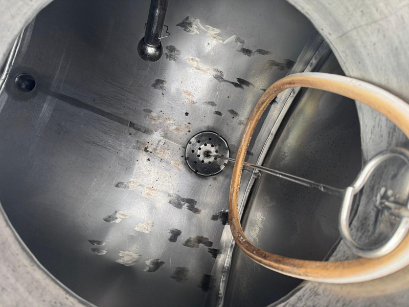 Tank truck for transportation of fuel Volvo FM9, 11000 liter: picture 17 Tank truck for transportation of fuel Volvo FM9, 11000 liter: picture 17