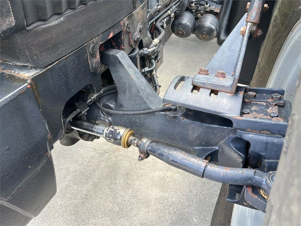 Farm tractor Deutz Agrotron 150 MK3: picture 9