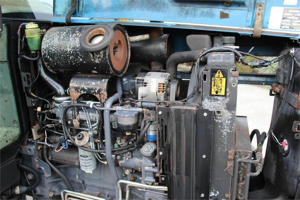 Farm tractor Ford 6640 2WD: picture 11
