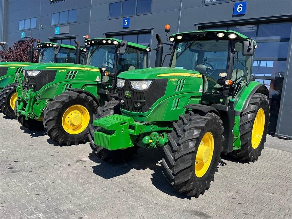 John Deere 6145R - Farm tractor: picture 1 John Deere 6145R - Farm tractor: picture 1