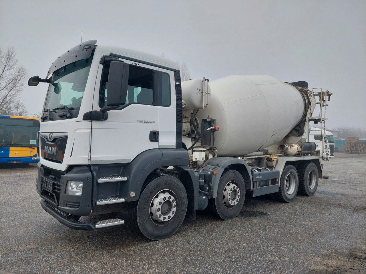 MAN TGS 32.420 BB Intermix 9m3 8x4 - Concrete mixer truck: picture 1 MAN TGS 32.420 BB Intermix 9m3 8x4 - Concrete mixer truck: picture 1