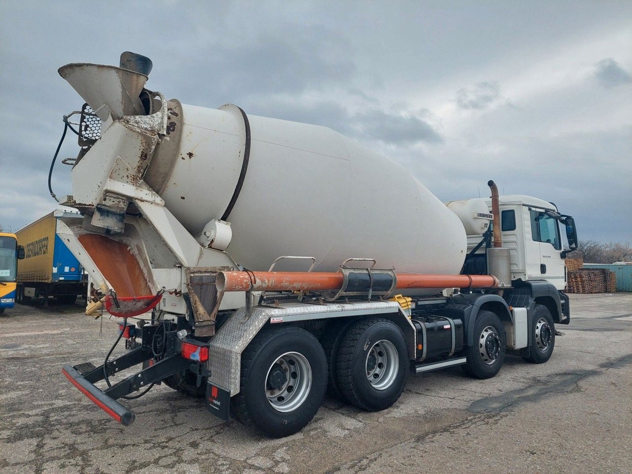 MAN TGS 32.420 BB mix Liebherr 9m3 8x4 - Concrete mixer truck: picture 4 MAN TGS 32.420 BB mix Liebherr 9m3 8x4 - Concrete mixer truck: picture 4