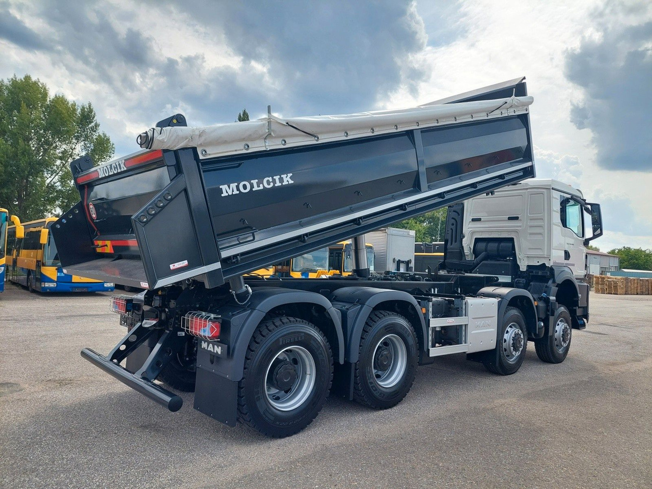 MAN TGS 41.480 8X6 BB CH - Tipper: picture 4 MAN TGS 41.480 8X6 BB CH - Tipper: picture 4