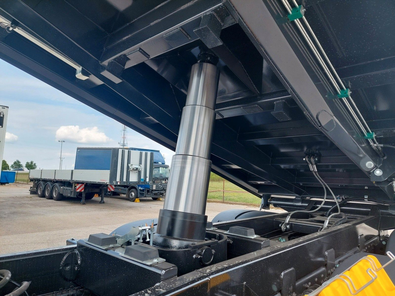 Leasing of MAN TGS 41.520 8X6 BB CH MAN TGS 41.520 8X6 BB CH: picture 6 Leasing of MAN TGS 41.520 8X6 BB CH MAN TGS 41.520 8X6 BB CH: picture 6