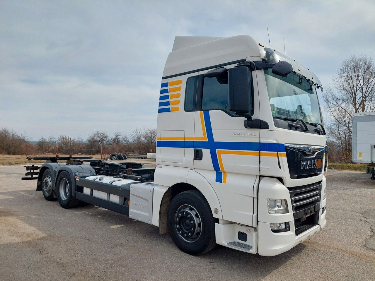MAN TGX 26.460 LL 6x2/2 - Container transporter/ Swap body truck: picture 2 MAN TGX 26.460 LL 6x2/2 - Container transporter/ Swap body truck: picture 2
