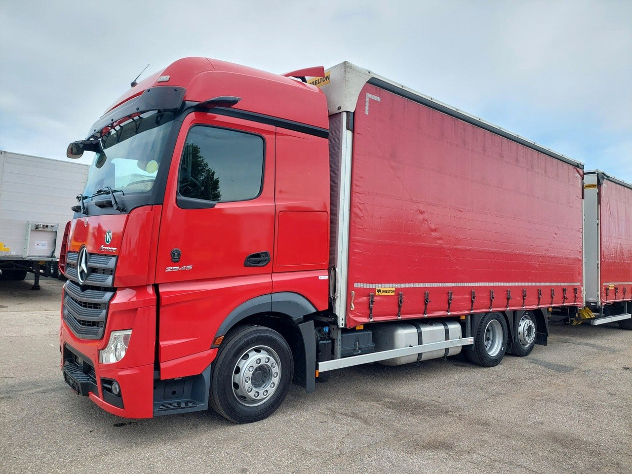Mercedes-Benz Actros 2545 L/NR 6x2 + Wielton PC2K Durchbar - Curtainsider truck: picture 5 Mercedes-Benz Actros 2545 L/NR 6x2 + Wielton PC2K Durchbar - Curtainsider truck: picture 5