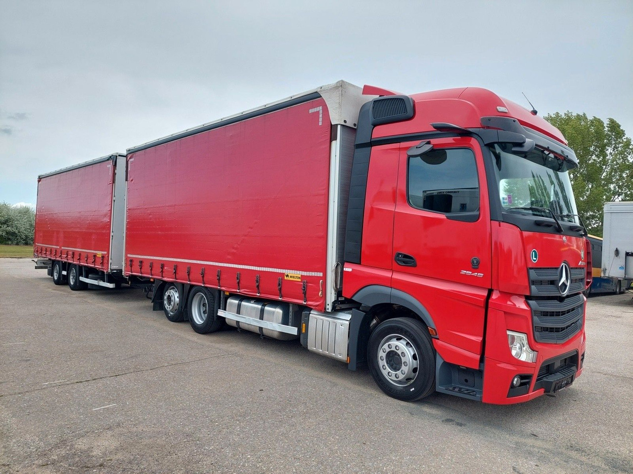 Mercedes-Benz Actros 2545 L/NR 6x2 + Wielton PC2K Durchbar - Curtainsider truck: picture 2 Mercedes-Benz Actros 2545 L/NR 6x2 + Wielton PC2K Durchbar - Curtainsider truck: picture 2