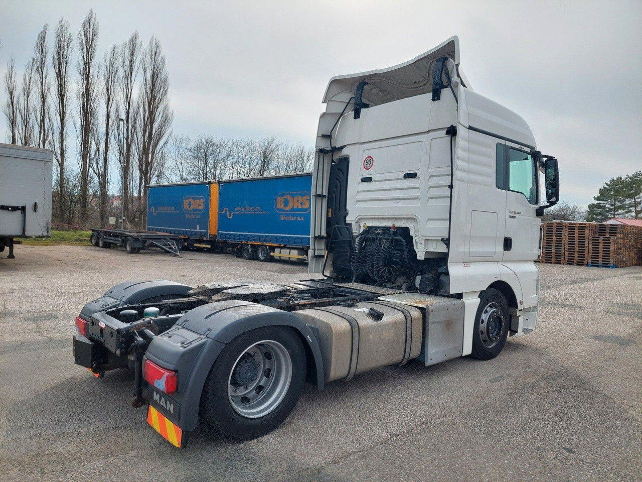 MAN TGX 18.480 4x2 LLS-U - Tractor unit: picture 4 MAN TGX 18.480 4x2 LLS-U - Tractor unit: picture 4