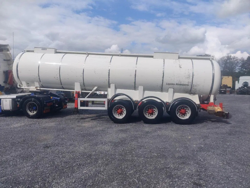 Feldbinder TANK AW5083 ISOLE 24000 L - 1 COMP - SEASALT WATER / FOODSTUFF - Tank semi-trailer: picture 4 Feldbinder TANK AW5083 ISOLE 24000 L - 1 COMP - SEASALT WATER / FOODSTUFF - Tank semi-trailer: picture 4