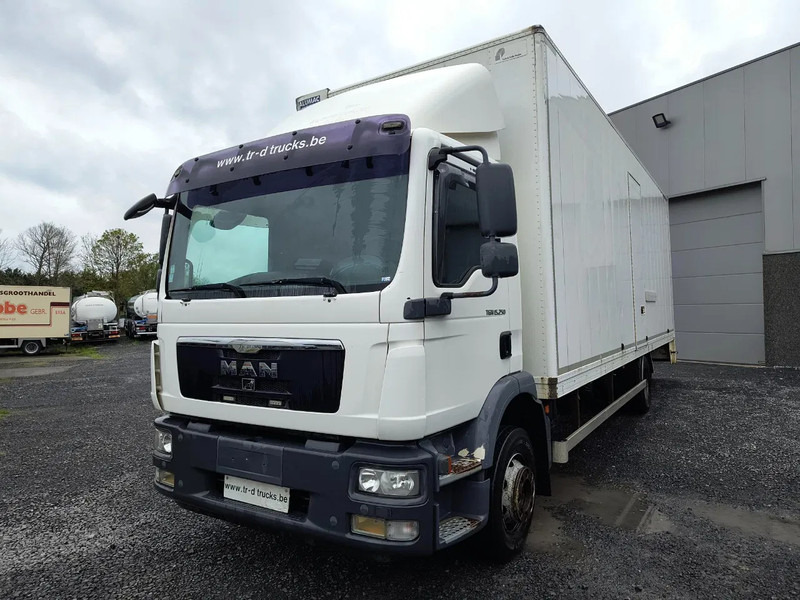 MAN TGM 15.250 2 SIDE PORTS - Box truck: picture 1 MAN TGM 15.250 2 SIDE PORTS - Box truck: picture 1