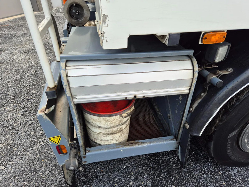 Tank truck for transportation of fuel Scania P270 FUEL / CARBURANT 14000L - 4 COMP: picture 18 Tank truck for transportation of fuel Scania P270 FUEL / CARBURANT 14000L - 4 COMP: picture 18