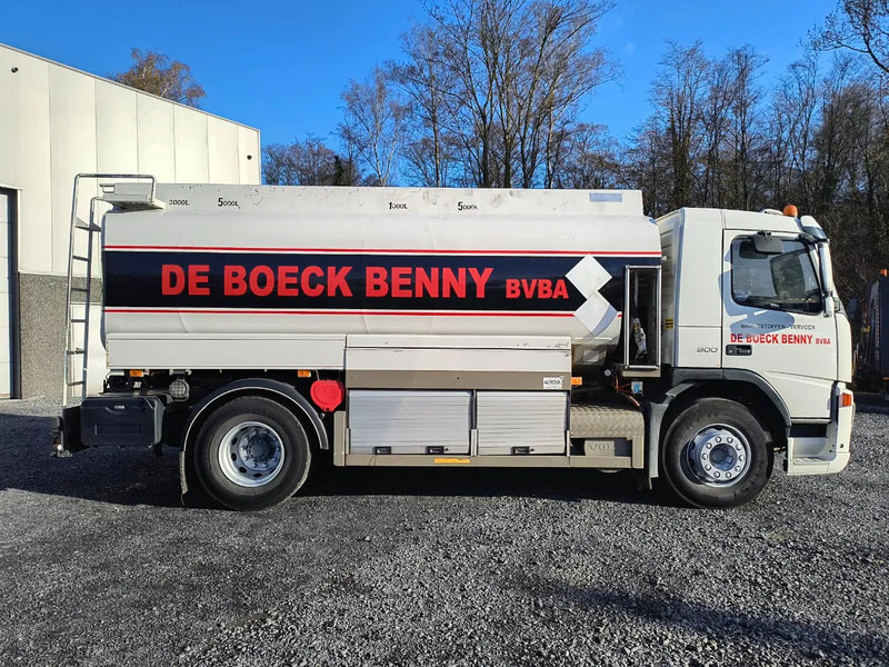 Volvo FM 300 14000L FUEL/CARBURANT - 4 COMP - Tank truck: picture 4 Volvo FM 300 14000L FUEL/CARBURANT - 4 COMP - Tank truck: picture 4