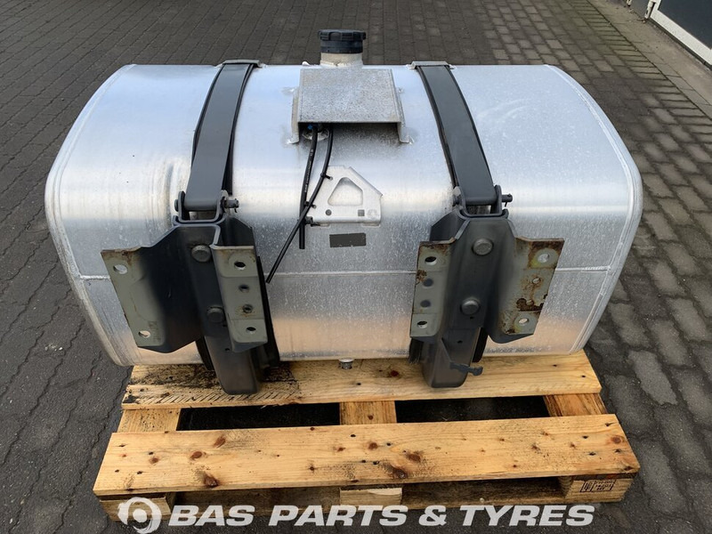 DAF Brandstoftank DAF 400 Liter 1785835 - Fuel tank for Truck: picture 3 DAF Brandstoftank DAF 400 Liter 1785835 - Fuel tank for Truck: picture 3