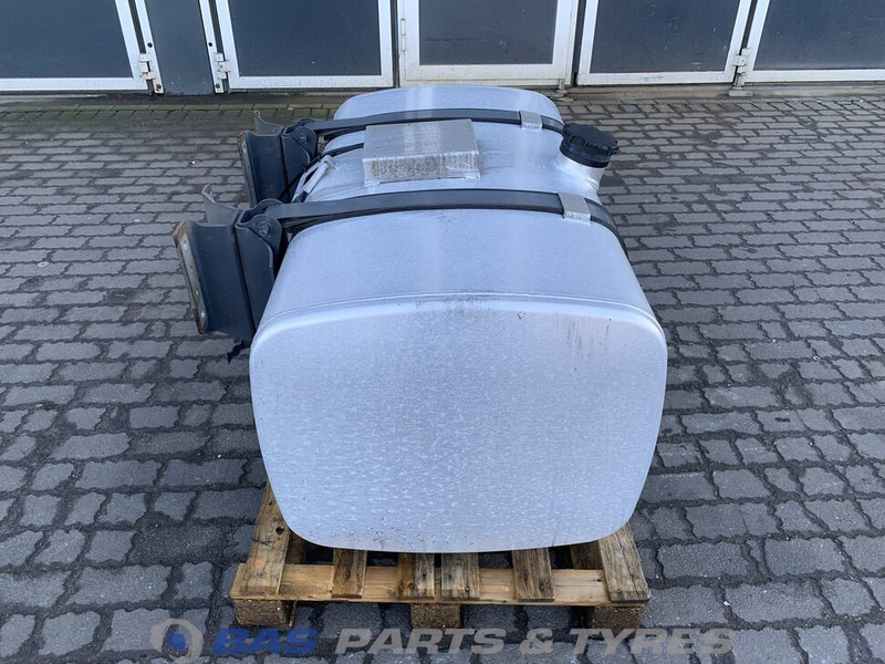 DAF Brandstoftank DAF 400 Liter 1785835 - Fuel tank for Truck: picture 4 DAF Brandstoftank DAF 400 Liter 1785835 - Fuel tank for Truck: picture 4