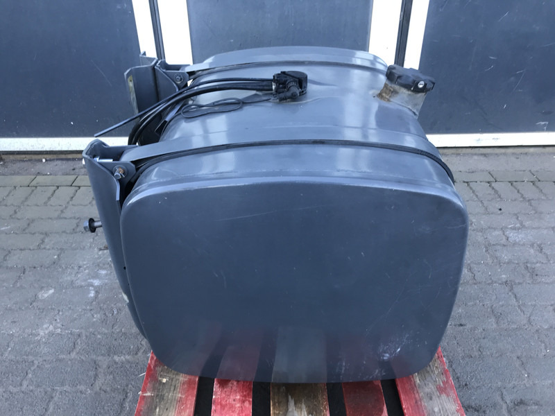 DAF - Fuel tank for Truck: picture 2 DAF - Fuel tank for Truck: picture 2