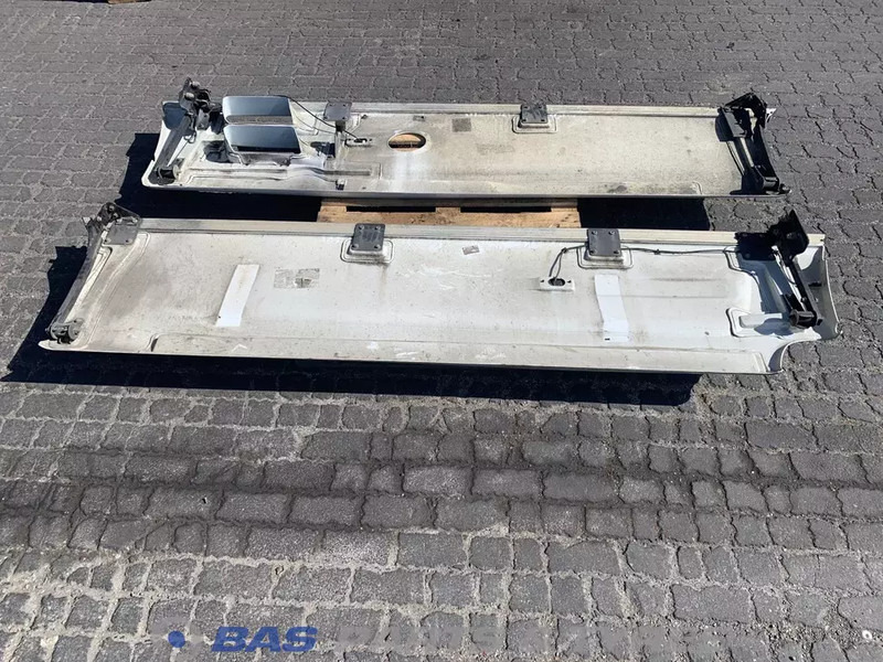 DAF XF105 Sideskirt Set DAF 1655062 - Body and exterior for Truck: picture 2 DAF XF105 Sideskirt Set DAF 1655062 - Body and exterior for Truck: picture 2