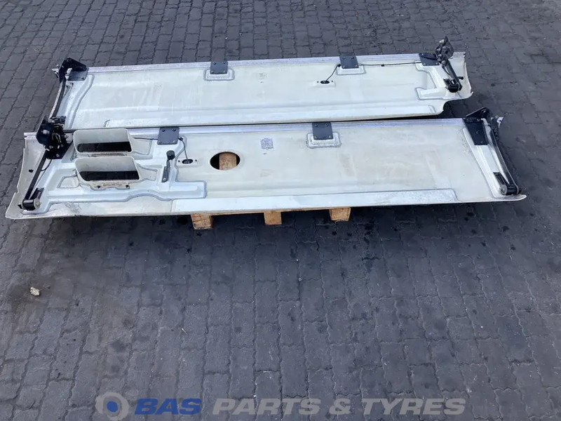 DAF XF105 Sideskirt Set DAF 1655062 - Body and exterior for Truck: picture 4 DAF XF105 Sideskirt Set DAF 1655062 - Body and exterior for Truck: picture 4