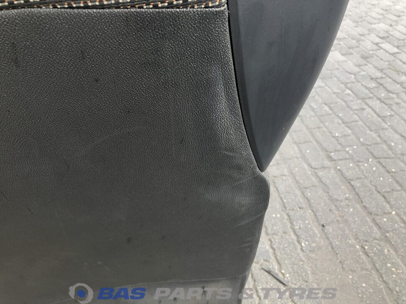 DAF XF106 - Seat for Truck: picture 5 DAF XF106 - Seat for Truck: picture 5