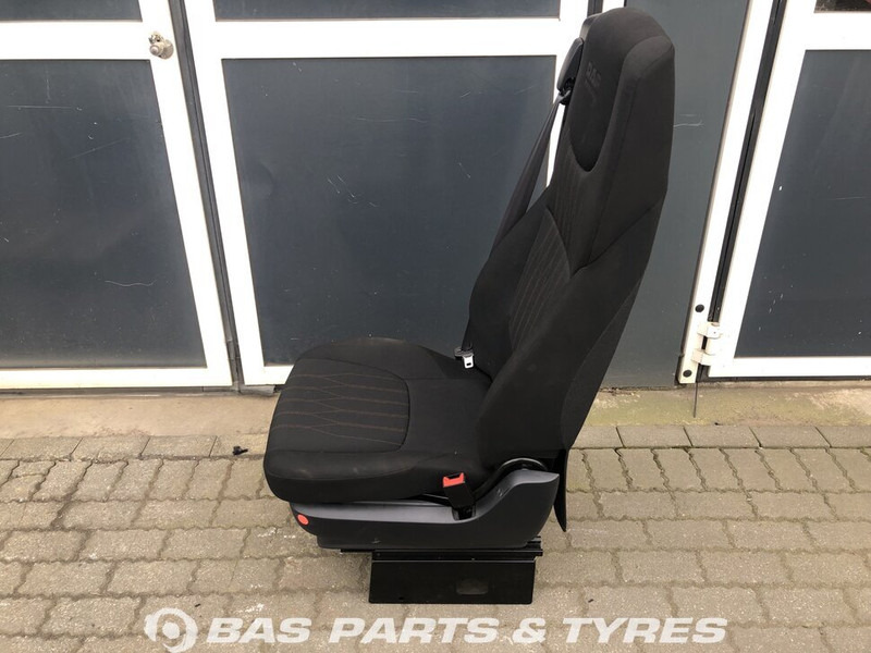 DAF XF106 - Seat for Truck: picture 2 DAF XF106 - Seat for Truck: picture 2