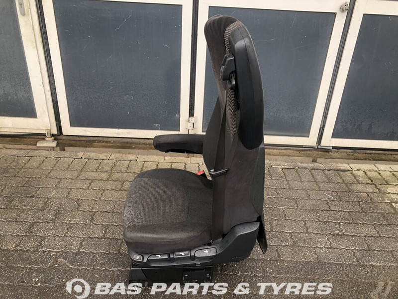 DAF XF106 - Seat for Truck: picture 2 DAF XF106 - Seat for Truck: picture 2