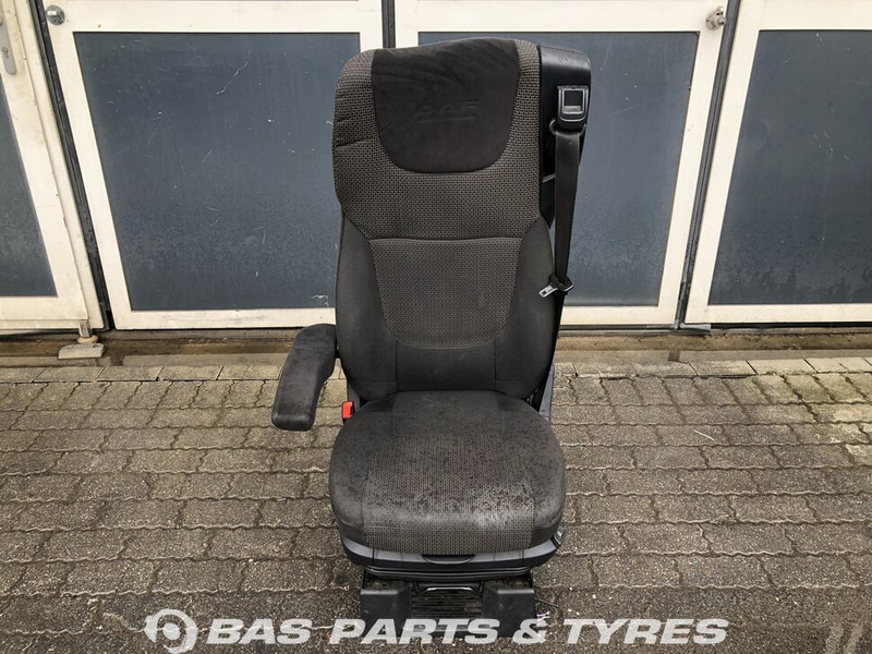 DAF XF106 - Seat for Truck: picture 1 DAF XF106 - Seat for Truck: picture 1