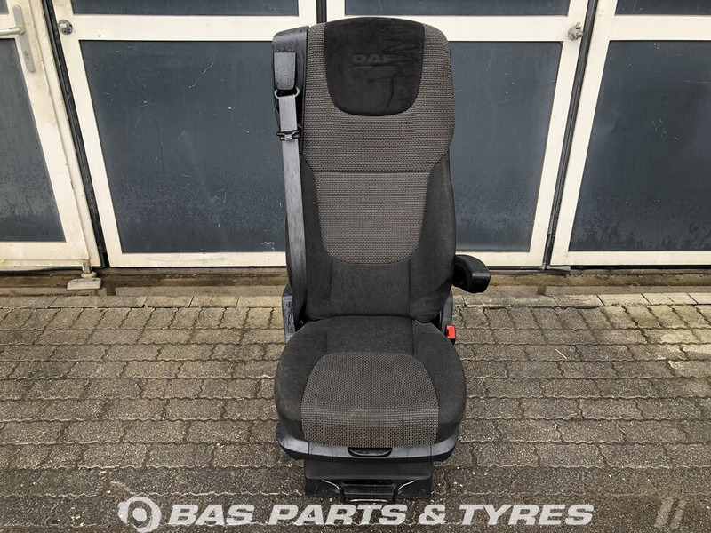 DAF XF106 - Seat for Truck: picture 1 DAF XF106 - Seat for Truck: picture 1