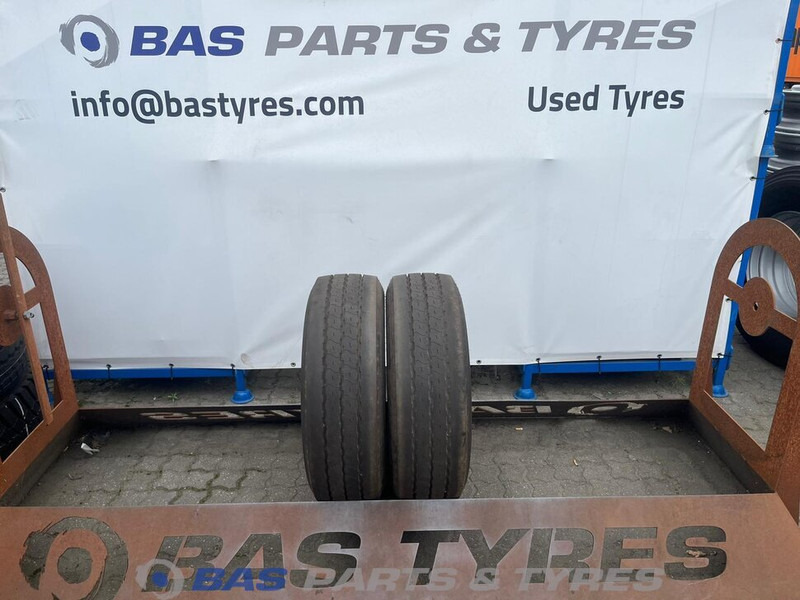 Goodyear Goodyear 245/70R17.5 KMAX T G2 143/146 J M+S 3PMSF gebruikte set - Tire for Truck: picture 1 Goodyear Goodyear 245/70R17.5 KMAX T G2 143/146 J M+S 3PMSF gebruikte set - Tire for Truck: picture 1