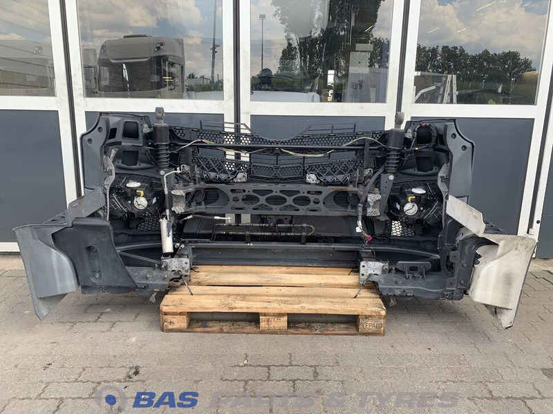 Mercedes-Benz Antos MP4 Bumper Mercedes A 960 310 23 22 - Bumper for Truck: picture 4 Mercedes-Benz Antos MP4 Bumper Mercedes A 960 310 23 22 - Bumper for Truck: picture 4