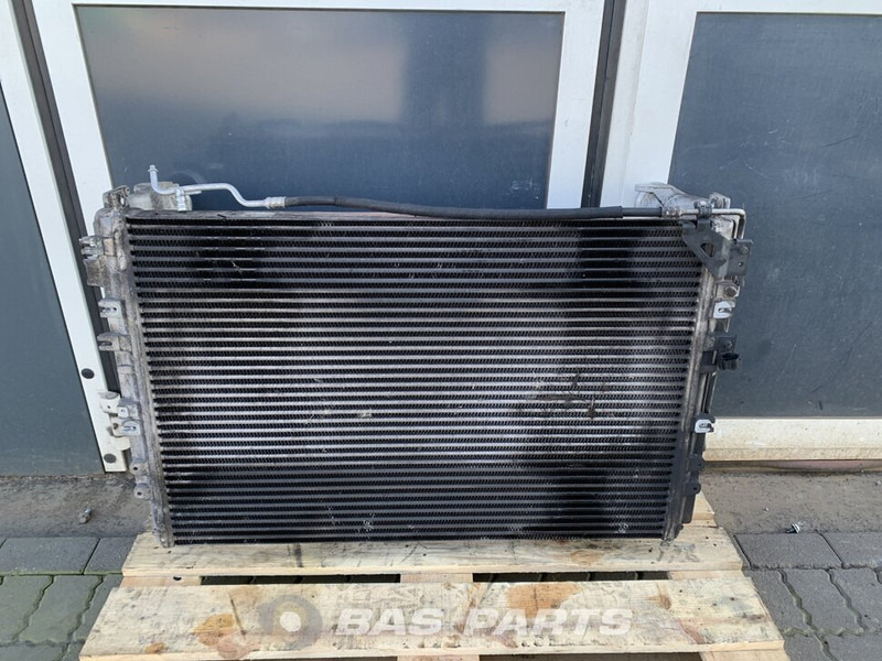 Mercedes-Benz Antos MP4 Intercooler Mercedes A 960 500 07 02 - Intercooler for Truck: picture 2 Mercedes-Benz Antos MP4 Intercooler Mercedes A 960 500 07 02 - Intercooler for Truck: picture 2