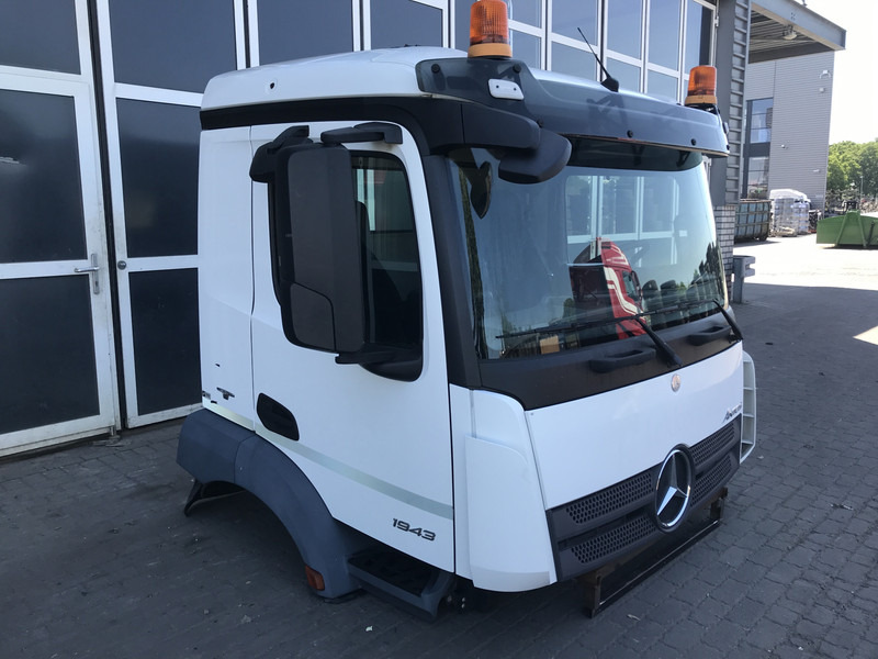Mercedes-Benz Antos MP4 - Cab and interior for Truck: picture 2 Mercedes-Benz Antos MP4 - Cab and interior for Truck: picture 2